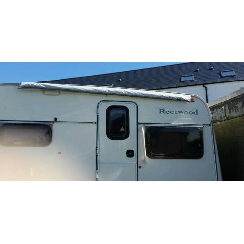 Caravan store sun canopy