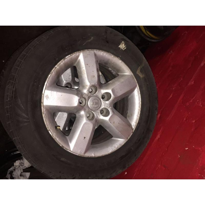 TOYOTA LAND CRUSIER 235/60/16 ALLOYS ONLY