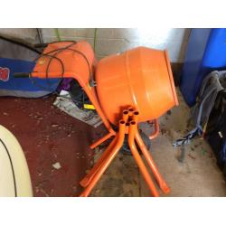 Bell 150 240v Cement Mixer