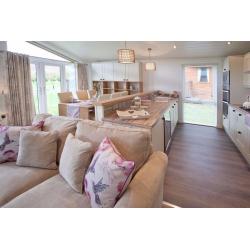 LUXURY LODGE FOR SALE ON 5* NORTH WALES PARK (STATIC CARAVANS)- LAKESIDE & SNOWDONIA VIEWS