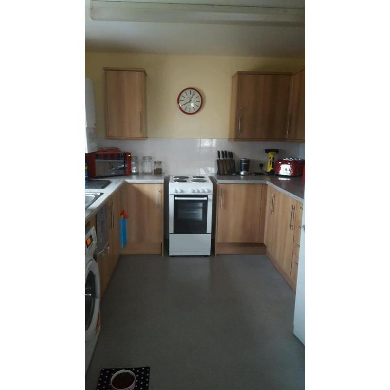 2 bed flat canvey island