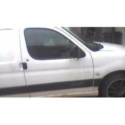 citreon berlingo doors v good cond white 50.00 each