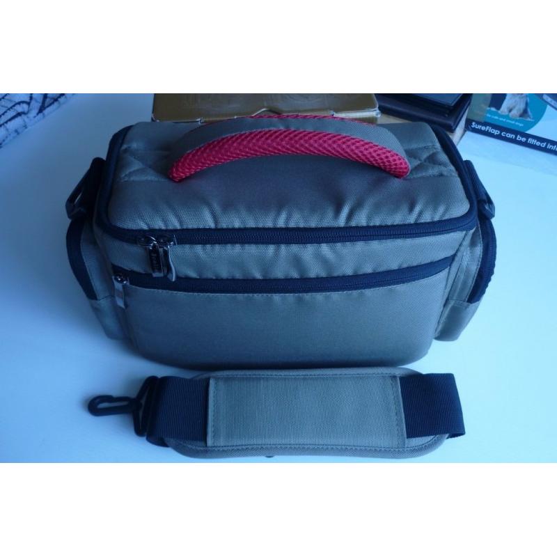 Jealiot Professional Camera Bag with weatherproof cover included.
