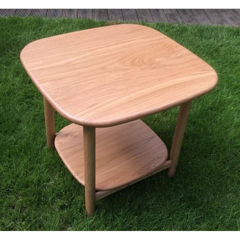 Gorgeous 'Ercol' Style Lamp / Side Table, Unused.