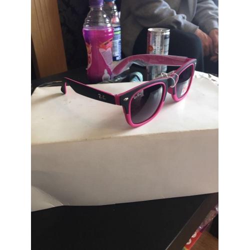 Ray ban
