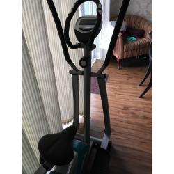 Cross trainer great condition