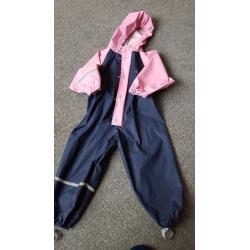 Waterproof age 2-4, littlelife backpack & reins