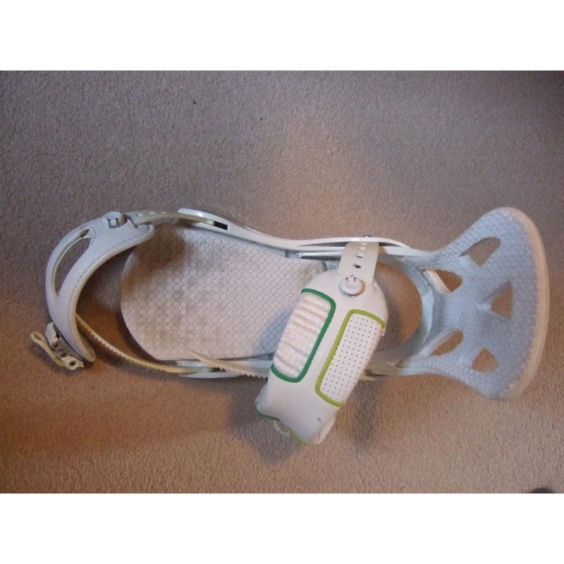 Burton Cartel Bindings, cap-strap. size medium