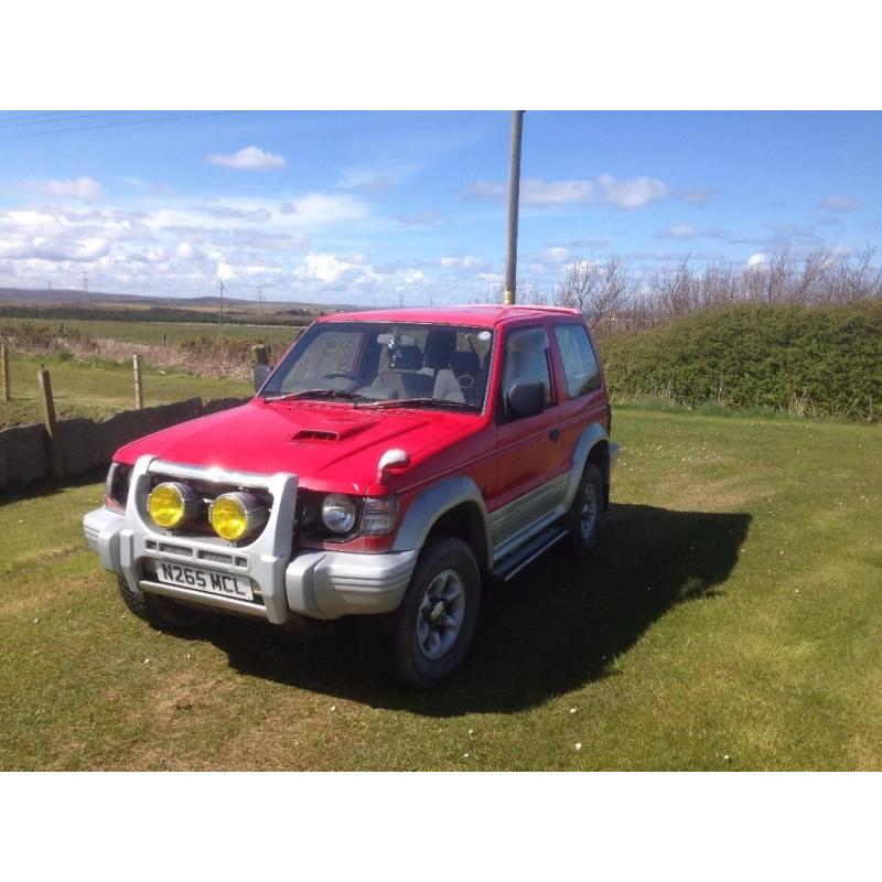 MITSUBISHI PAJERO SWB.2.8 T/DIESEL AUTO. IN VGC.