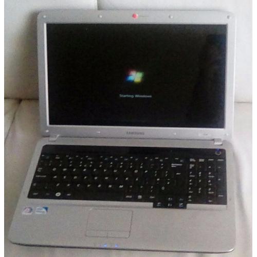 Samsung R530 Laptop (Red)