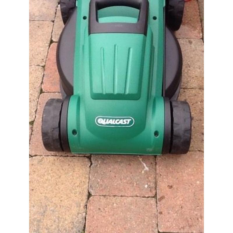 Qualcast rotary corded 1400 w lawnmower