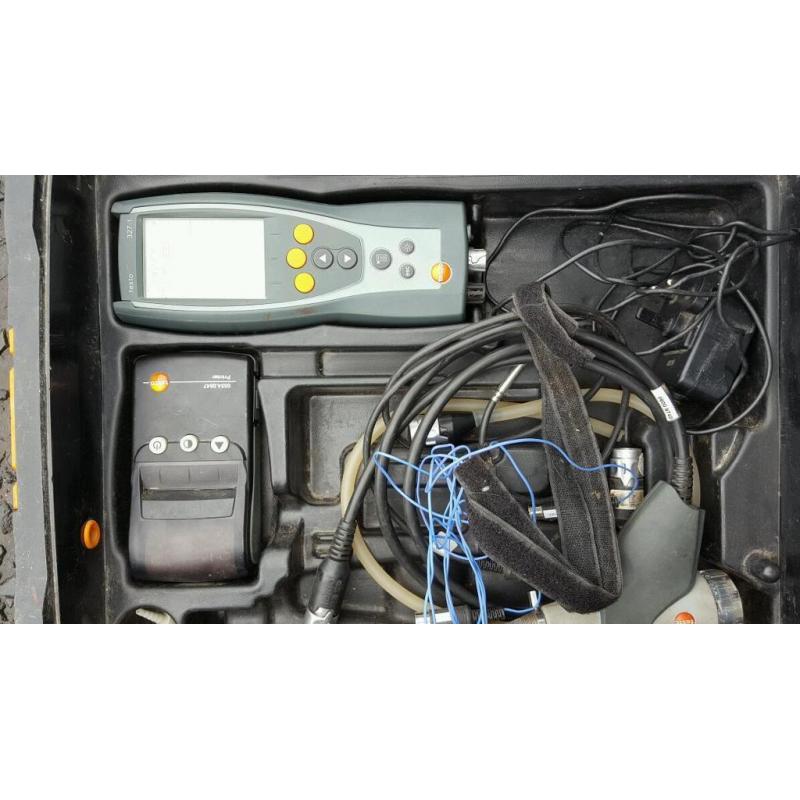 Flue gas analyser