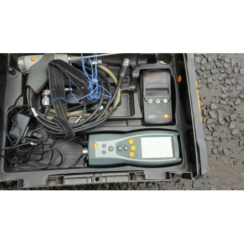 Flue gas analyser