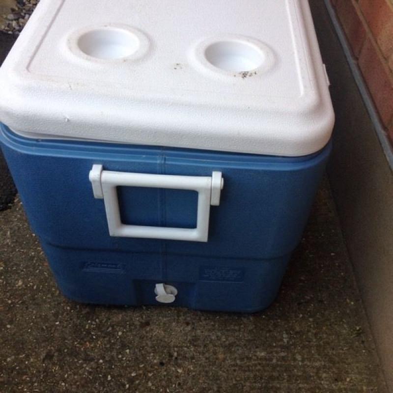 Cooler Box LARGE Colemans Xtreme