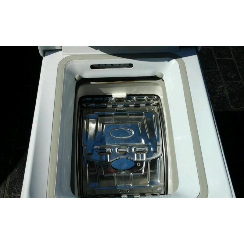 Hotpoint washing machine 300 cm wide half the width of a standard washing machine
