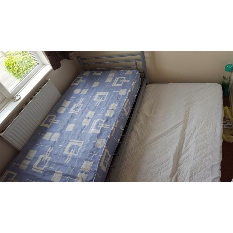 Single Metal Frame Bed with slide out guest mattress