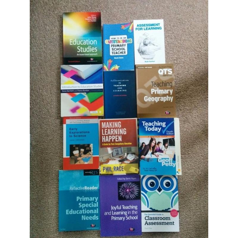 Collection of university books for (primary) education students