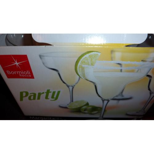 BORMIOLI Set of 4 MARGUERITA Cocktail Glasses NEW IN BOX, Gorgeous Italian Glass, Fun, Modern FAB!!