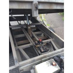 Indispension tipping trailer