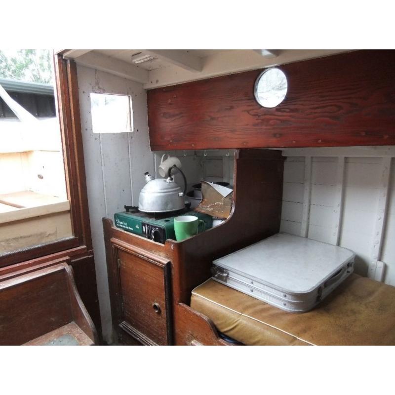 classic sailing boat debben 4 tonner
