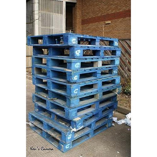 3 X FREE blue pallets collection only