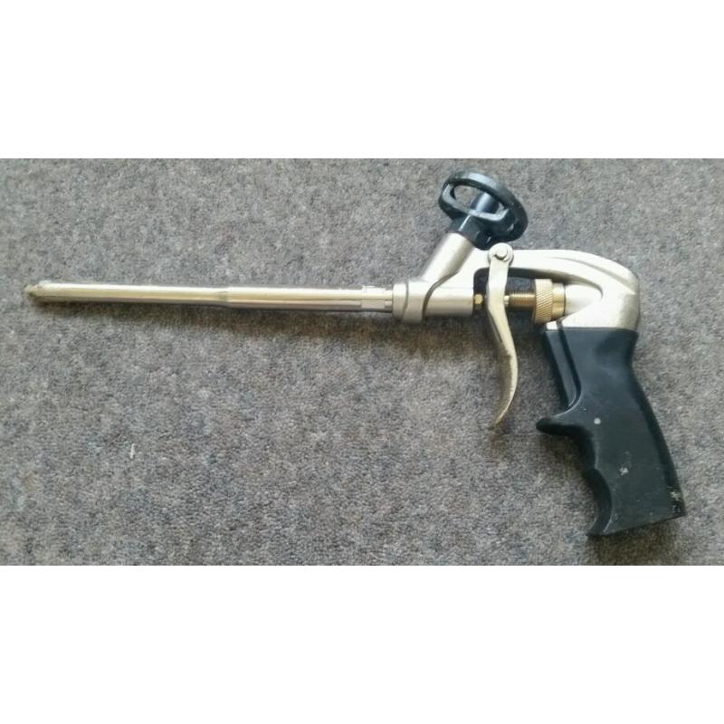 EXPANDING FOAM METAL APPLICATOR GUN