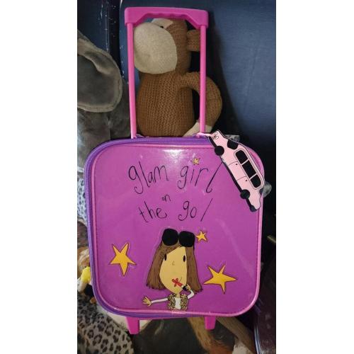 Kids travel bag on wheels. Hardly used