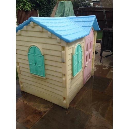 Little Tikes garden play house