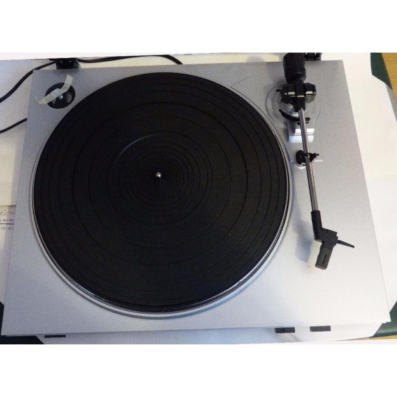 ION USB Turntable Model TTUSB05 XL