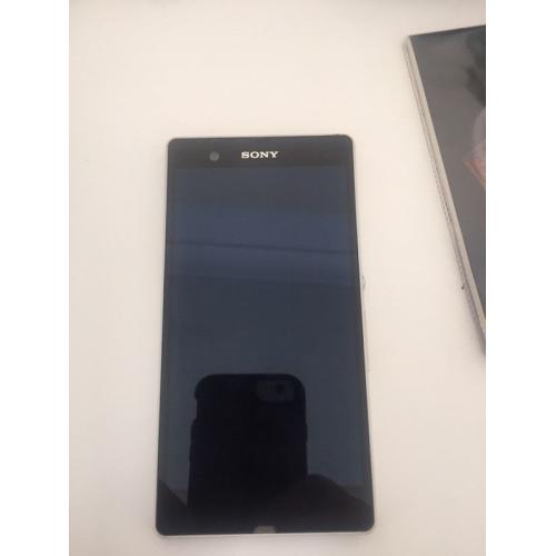 Sony Expiera white smart phone. Waterproof