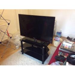Samsung 40" LCD TV(2010), Samsung 3D smart DVD/Blu-Ray player, plus stand for sale