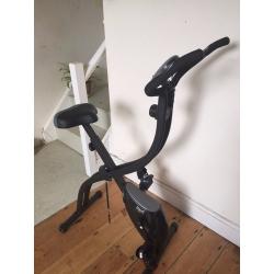 Folding Magnetic Exercise Bike - Everlast EV410