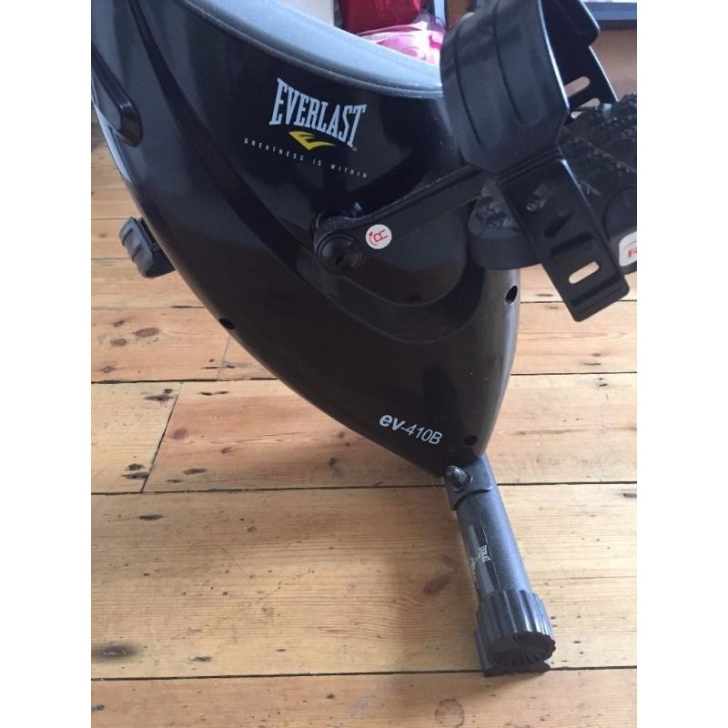 Folding Magnetic Exercise Bike - Everlast EV410