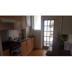 MORDEN ROOM AVAILABLE IN A RENOVATED PLACE WITH ALL BILLS INCLUDED 500PM