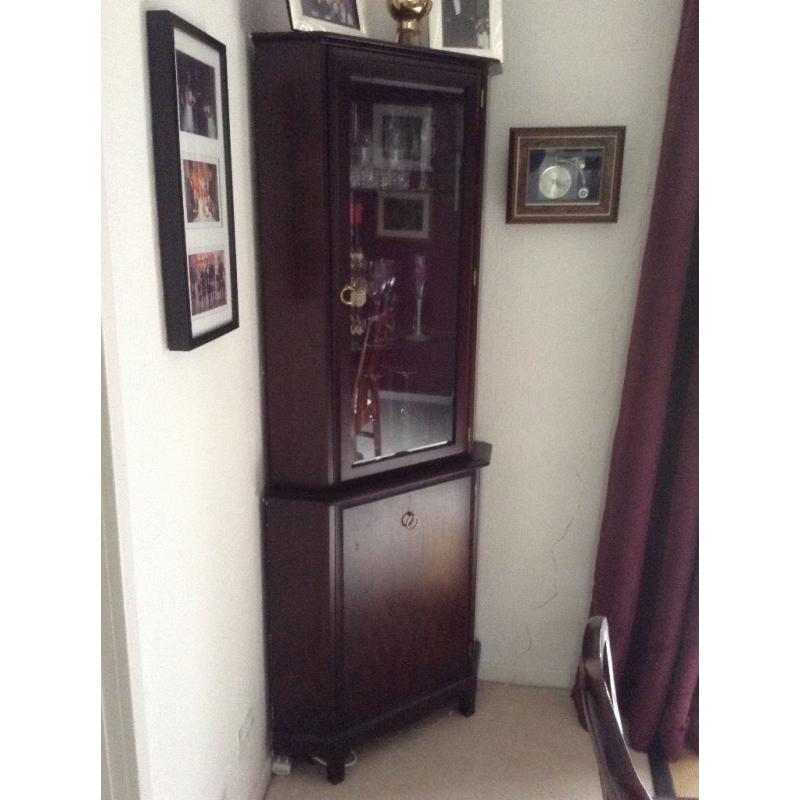 Stag minstrel dining set