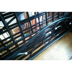 Double bed framess