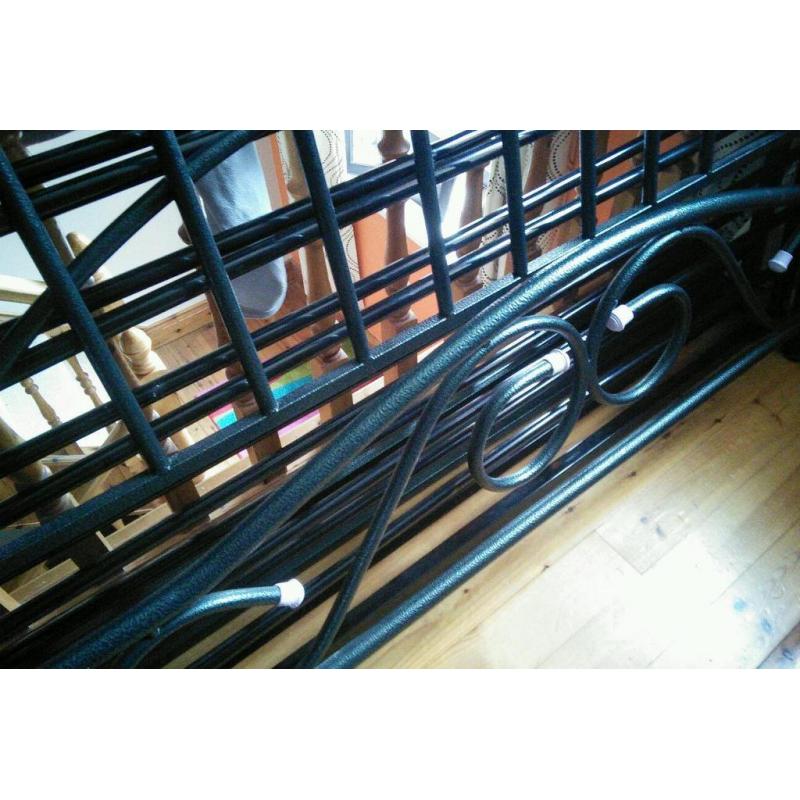 Double bed framess