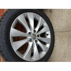 Vauxhall astra alloy wheels 18"