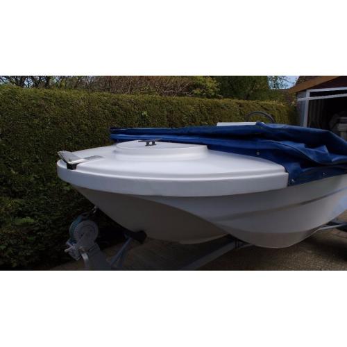 Fishing boat 14 ft 6ft beam + Trailer