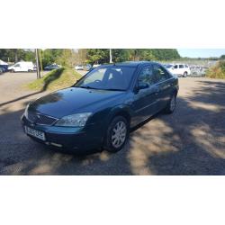 FORD MONDEO GHIA. FULL SERVICE HISTORY 1.8 LITRE MANUAL 2002