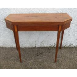 Georgian Inlaid Card table / Hall Table Walnut / Mahogany