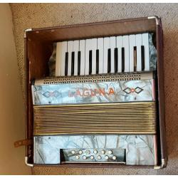 Accordian for repair or spairs