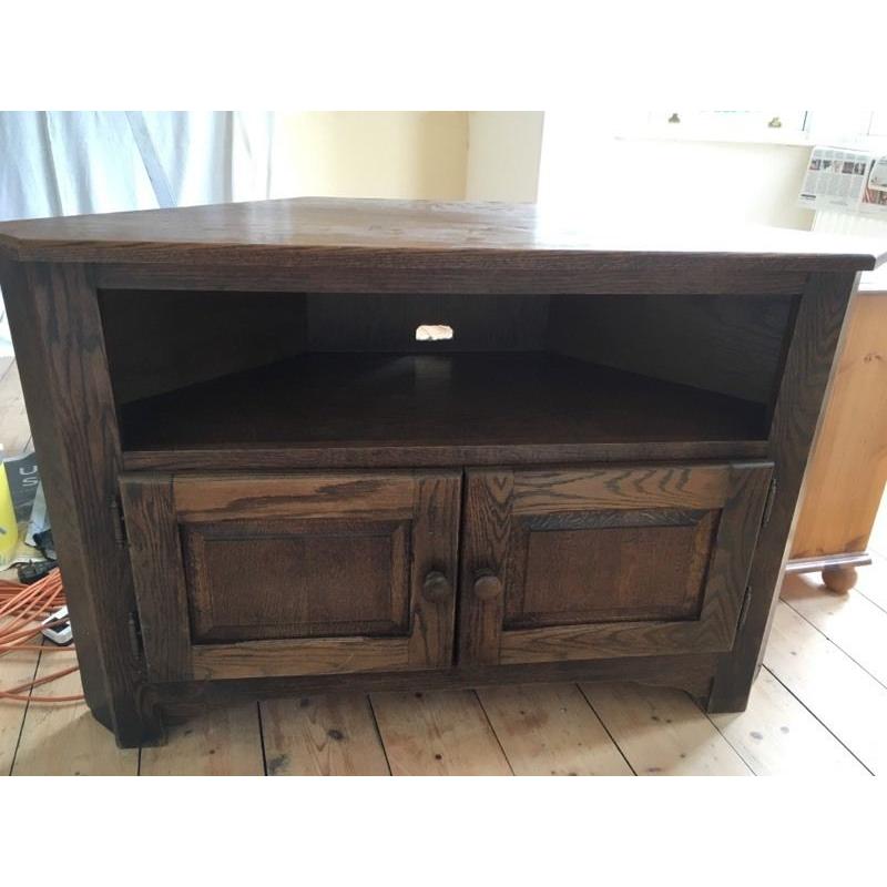 Corner TV unit