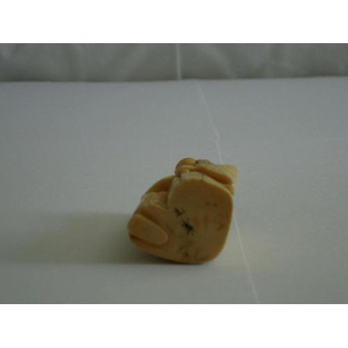 Japanese carved Netsuke