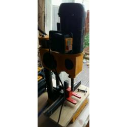 Morticer machine