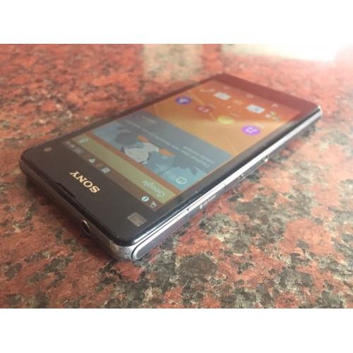 Sony Xperia Z1 compact black unlocked! Very good condition! LOOK