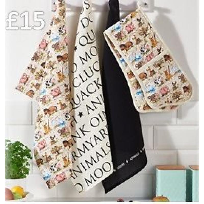 Farmyard Oven Glove & Tea Towels Set