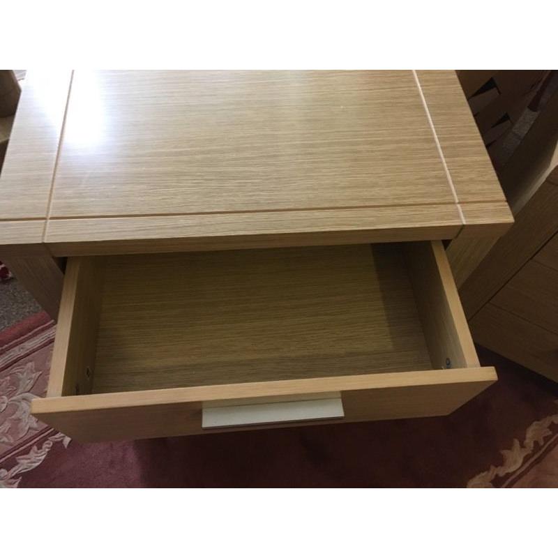 Bedside cabinets