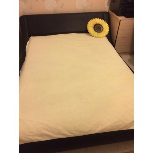 Double bed with a comfortable mattress