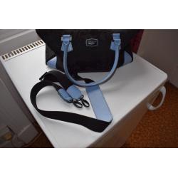 Ladies Holdall, Jasper Conran at Tripp, detachable shoulder strap, lightweight.